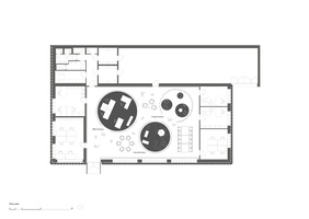 2016 捷克家具展厅 – 椅子用作外立面的展厅 (15)